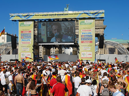 Leinwand und Fans Fotos