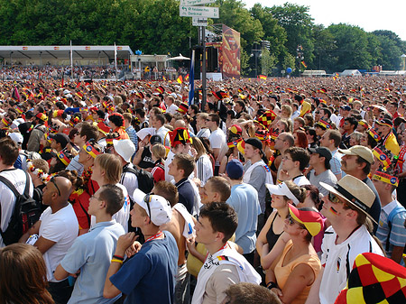 Fanfest - Menchenmasse Foto 