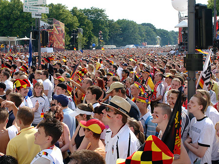 Fotos Fanfest - Menchenmasse