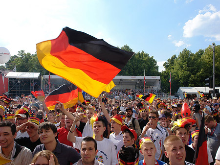 Fanfest - Menchenmasse