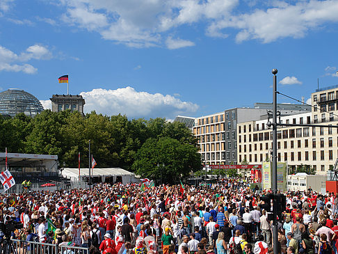 Fanmeile am Reichstag