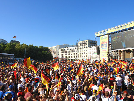 Foto Fanmeile am Reichstag