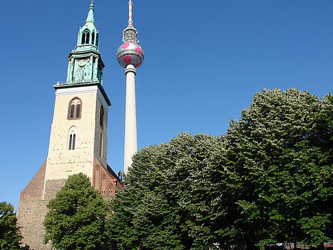 Foto Fernsehturm und Marienkirche