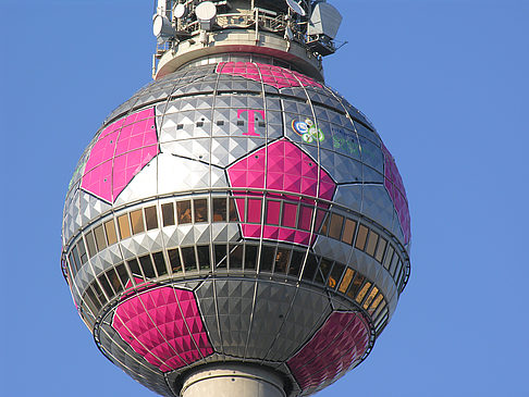 Foto Fernsehturm Nahaufnahme