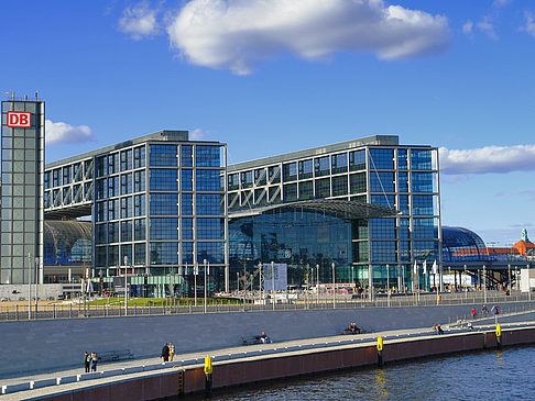 Blick auf den Hauptbahnhof Foto 