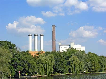 Foto Kraftwerk Charlottenburg-Schornstein