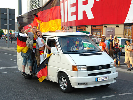 Autokorso am Potsdamer Platz