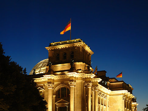 Foto Reichstag bei Nacht