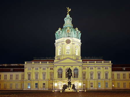 Foto Schloss Charlottenburg bei Nacht - Berlin