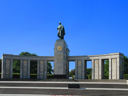 Sowjetisches Ehrenmal Foto 