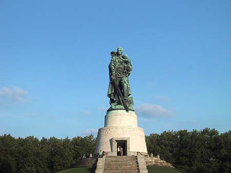 Sowjetisches Ehrenmal