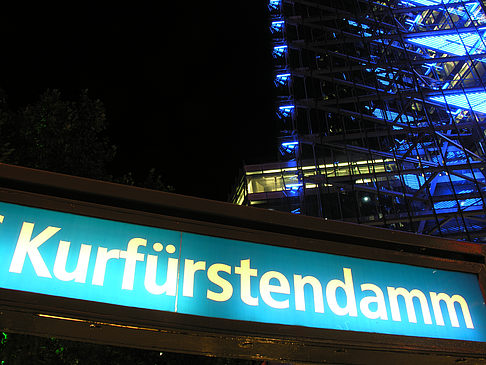 Foto U-Bahnhof Kurfürstendamm - Berlin