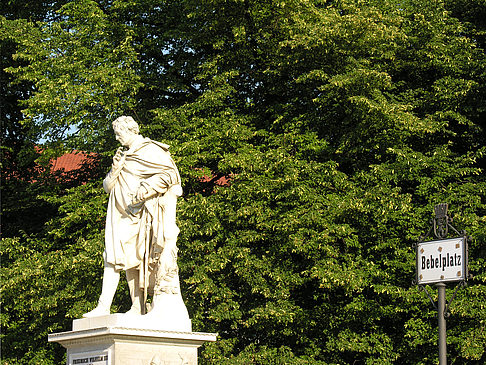 Bebelplatz und Park