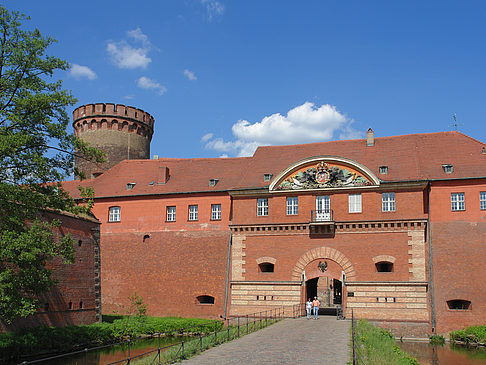 Zitadelle Spandau - Eingang am Juliusturm Fotos