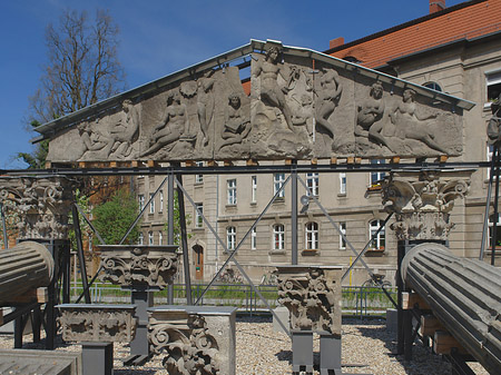 Säulen im Innenhof Foto 