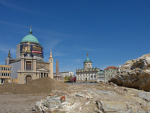 Baustelle und Rathaus