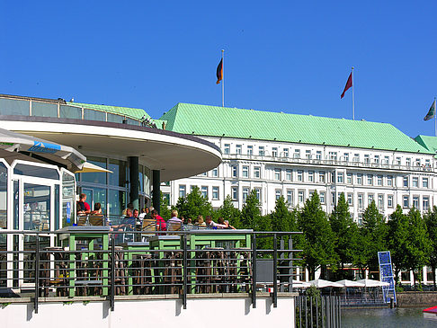 Brunchterrasse auf dem Alster Pavillon Foto 