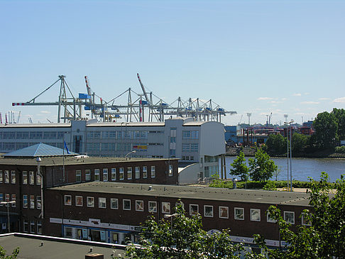 Foto Altonaer Balkon mit Blick auf den Hafen