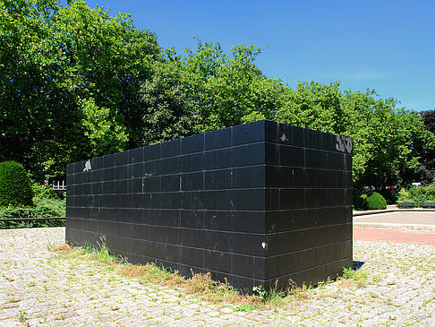 Fotos Monument für die zerstörte Jüdische Gemeinde von Altona