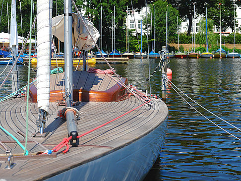 Bootsverleih und Hafen auf der Außenalster