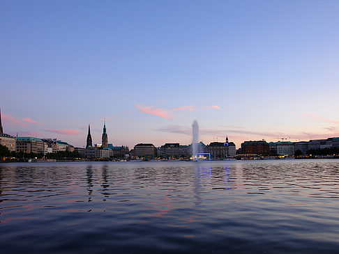 Fotos Fontäne auf der Binnenalster