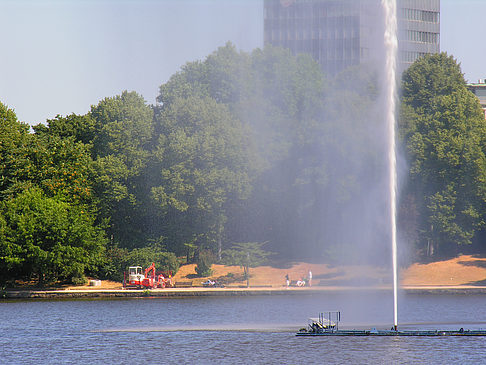 Fontäne auf der Binnenalster Fotos