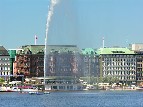 Fontäne auf der Binnenalster Fotos
