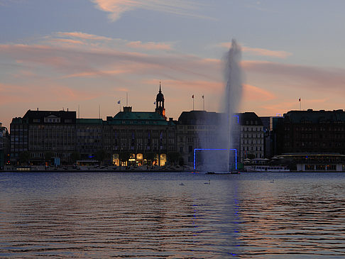 Fotos Fontäne auf der Binnenalster | Hamburg