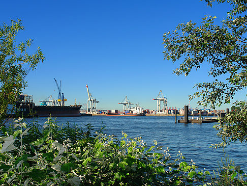 Foto Blick auf den Hafen