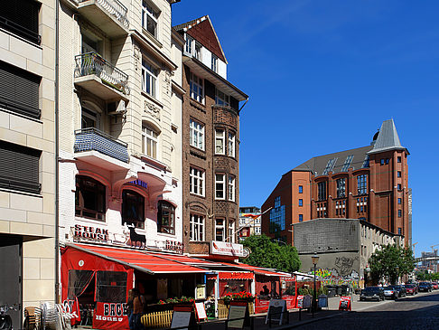 Foto Straßencafes am Hafen - Hamburg
