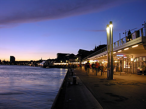 Foto Landungsbrücken - Hamburg