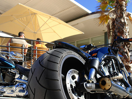 Harley Davidson am Alster Pavillion Fotos