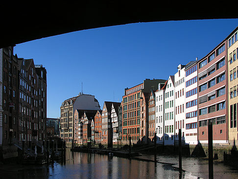 Holzbrücke - Nikolaifleet Foto 