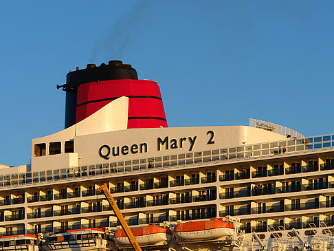Foto Queen Mary 2 - Hamburg