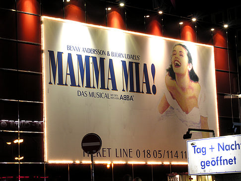 Mamma Mia Musical