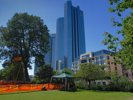 Fotos Deutsche Bank mit Zelt | Frankfurt am Main