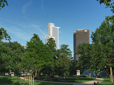 Fotos Friedrich-Ebert-Anlage mit Westendtower und Citytower | Frankfurt am Main