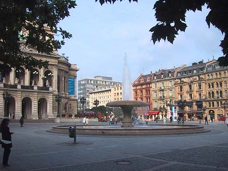 Opernplatz Fotos