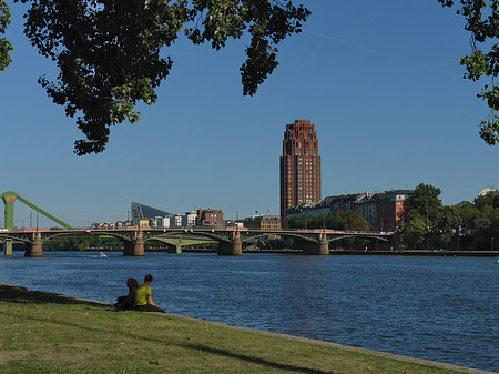 Main Plaza und Untermainbrücke