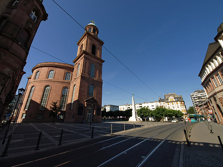 Foto Paulskirche mit Straße