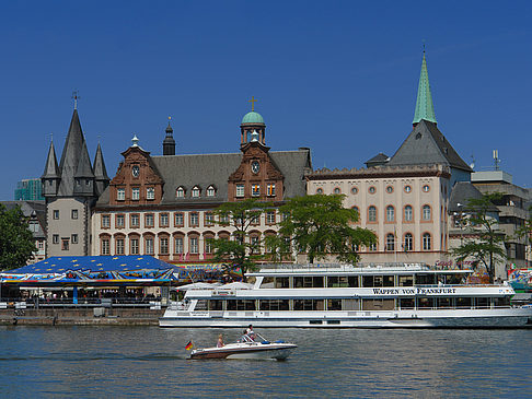Fotos Saalhof mit Schiff | Frankfurt am Main