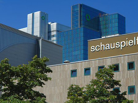 Schauspiel Frankfurt mit Dresdner Bank Foto 