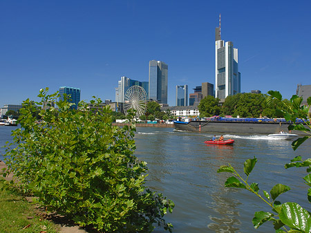 Fotos Skyline von Frankfurt mit Riesenrad | Frankfurt am Main