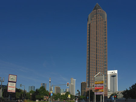 Foto Messeturm auf der Theodor-Heuss-Allee