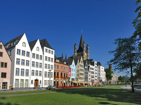 Groß St Martin hinter Fischmarkt