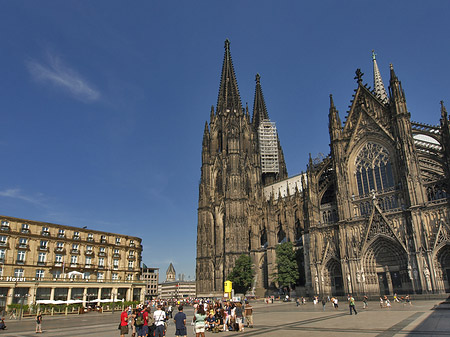 Foto Kölner Dom mit Domhotel