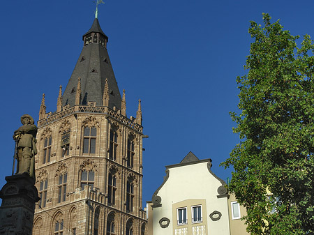 Foto Platzjabeck vor dem Rathausturm
