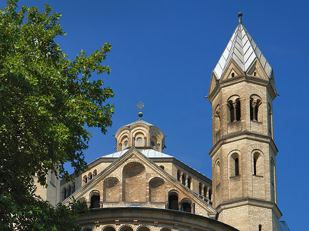 Foto Kirchturm der St Aposteln - Köln