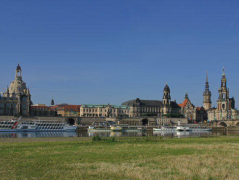 Foto Brühlsche Terrasse mit Wiese - Dresden
