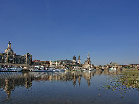 Fotos Elbe vor dem Terrassenufer